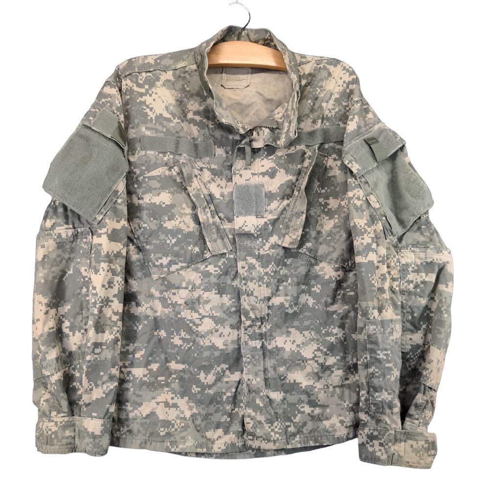 U.S Army Combat Uniform Coat Mens Size M Short Green Digital Camo